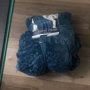 Velvet plush throw